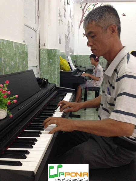  Anh Nguyễn Minh - Lớp hướng dẫn Tự Học Piano dành cho người lớn của Upponia