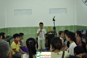 Rèn luyện sự tự tin khi đứng trước đám đông của trẻ ngay từ nhỏ